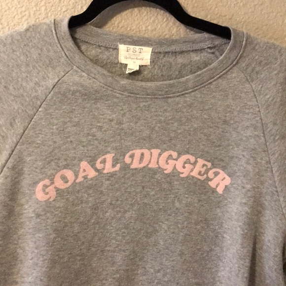 PST “Goal Digger” Gray Crewneck Sweatshirt - Picture 2 of 4